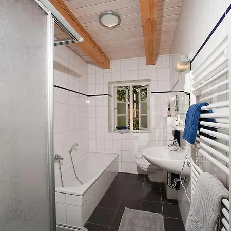 Holiday home Haus Maaskap Haushalfte 01 - #51447 Boldixum